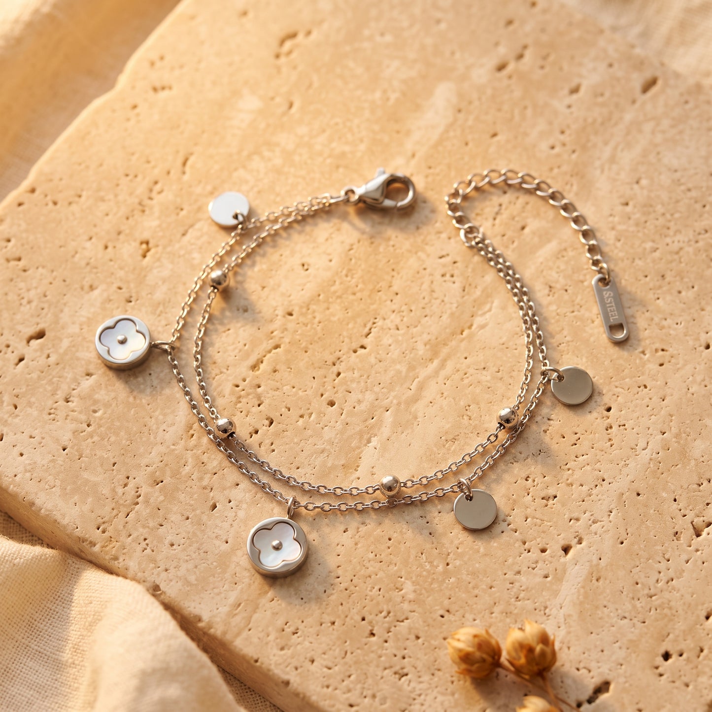 Das geschichtete Klee-Armband