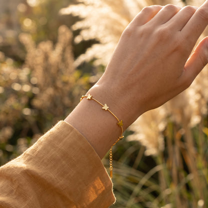 Das Schmetterlingskettenarmband